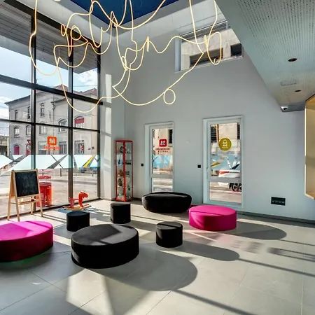 Meininger Centre Berthelot 2* ליון