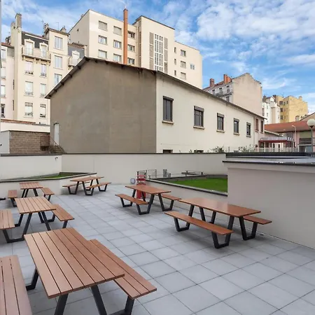 ホテル Meininger Centre Berthelot 2*