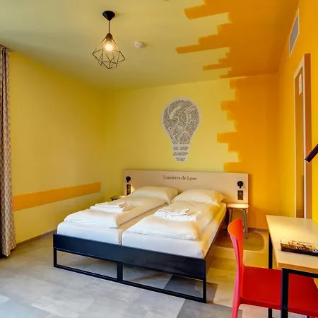 Meininger Centre Berthelot מלון