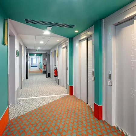 Meininger Centre Berthelot Hotel 2*